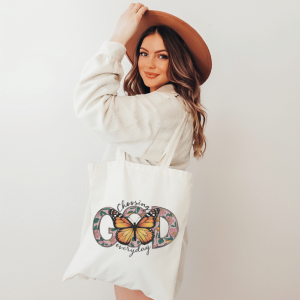 Choosing God Everyday Tote Bag